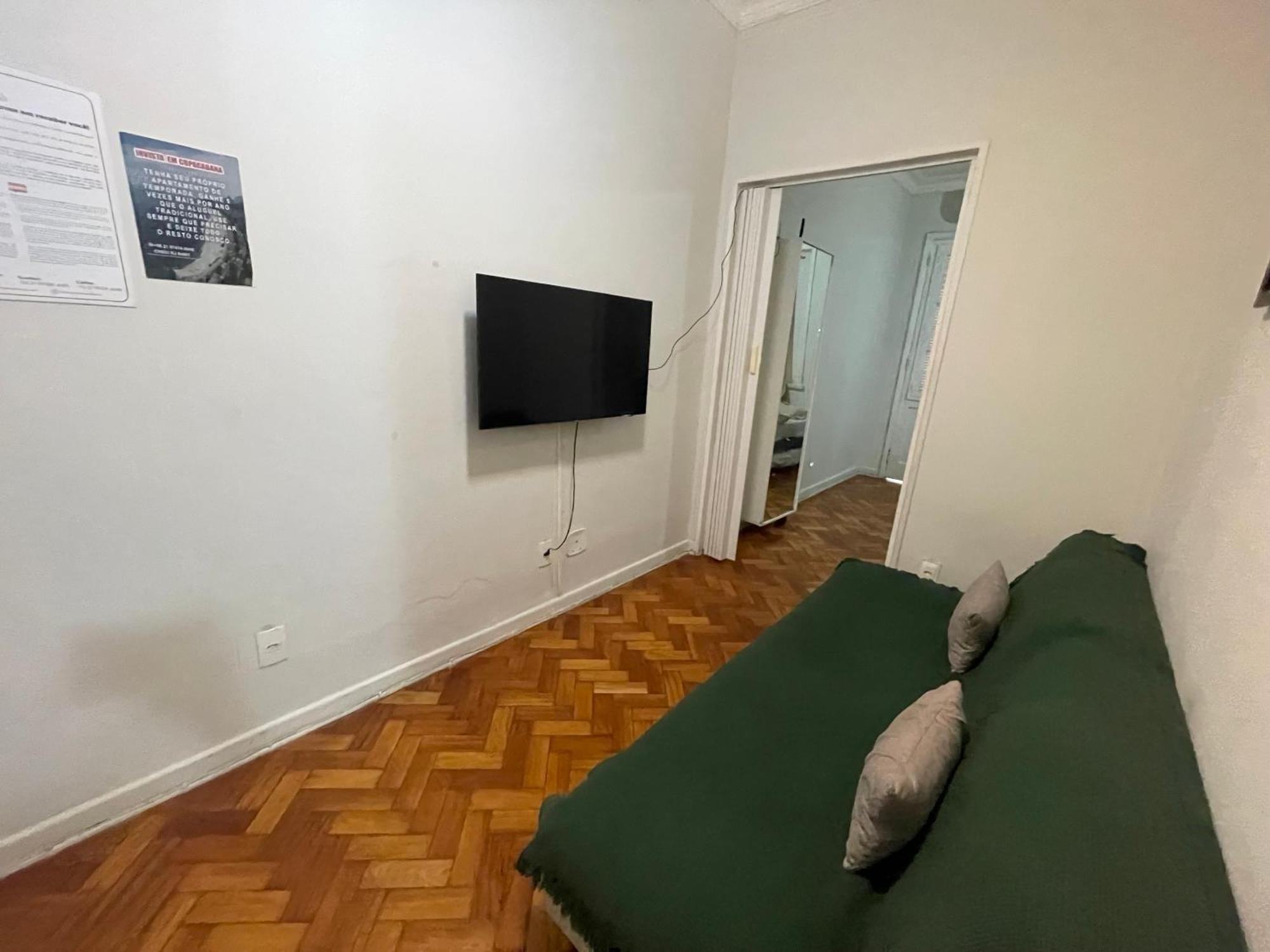 Suh Copacabana 08 Low Cost Behind Copacabanapalace Рио де Жанейро Екстериор снимка